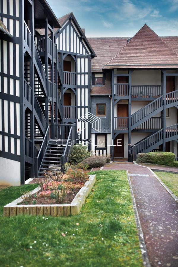 L'Hippique C.L.S Deauville Buitenkant foto